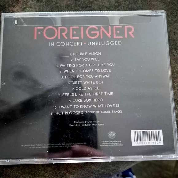 Foreigner In Concert Unplugged CD - Picture 2 of 2